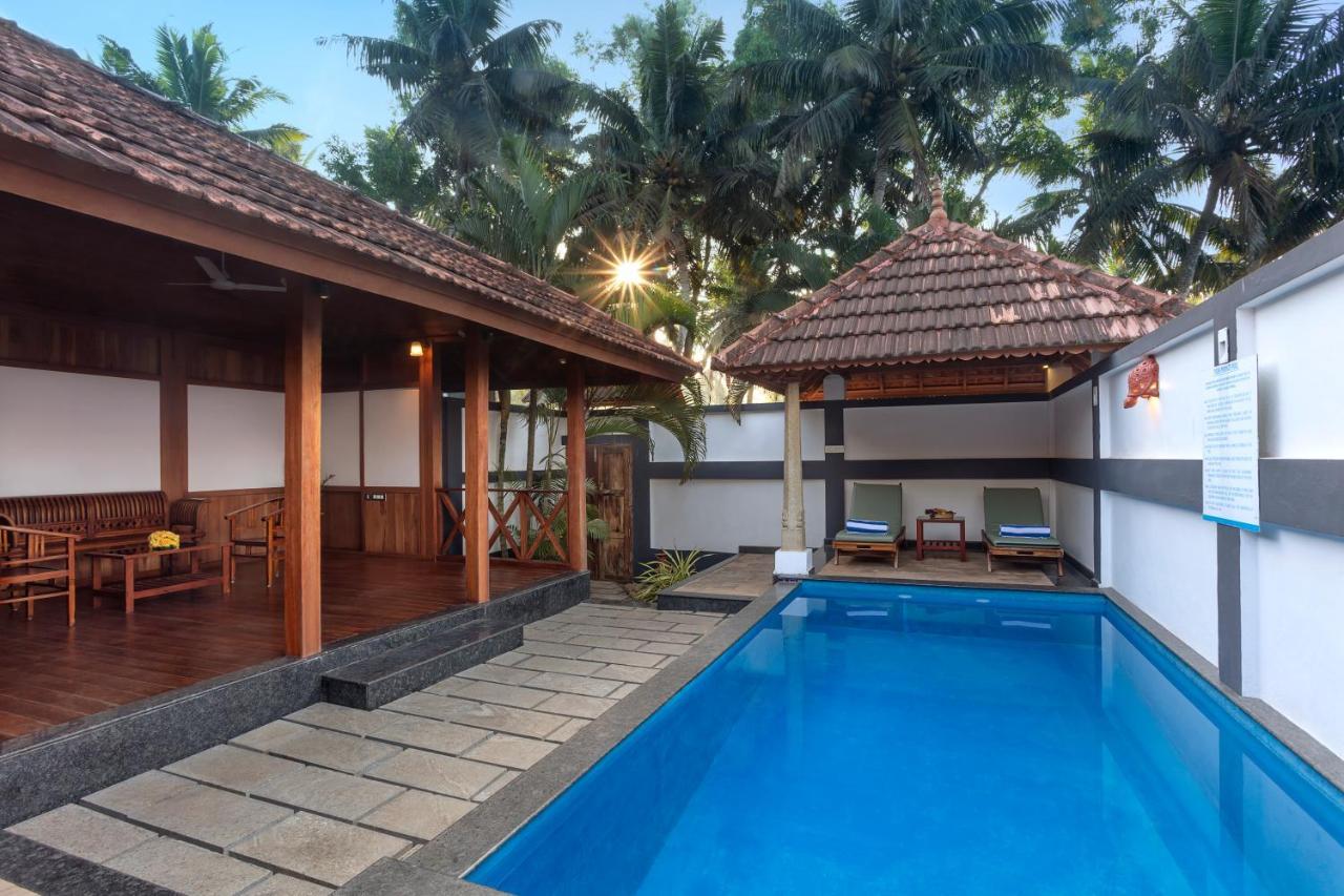 Estuary Sarovar Premiere Poovar Island Eksteriør bilde