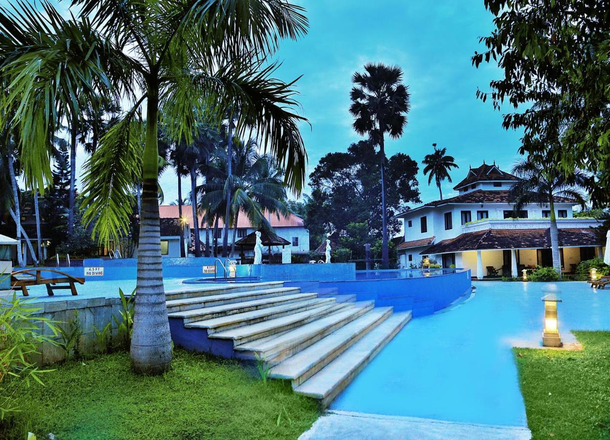 Estuary Sarovar Premiere Poovar Island Eksteriør bilde