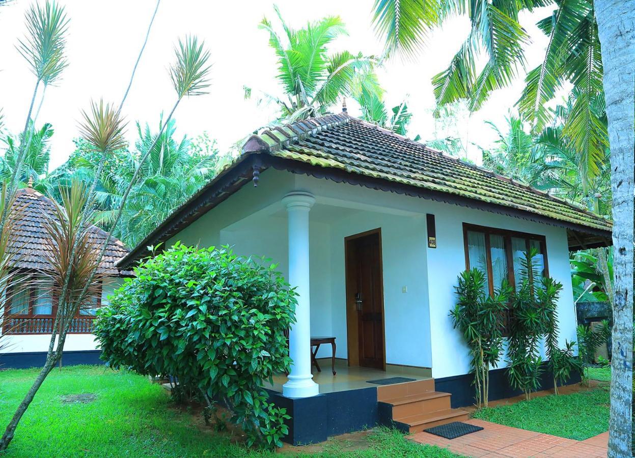 Estuary Sarovar Premiere Poovar Island Eksteriør bilde