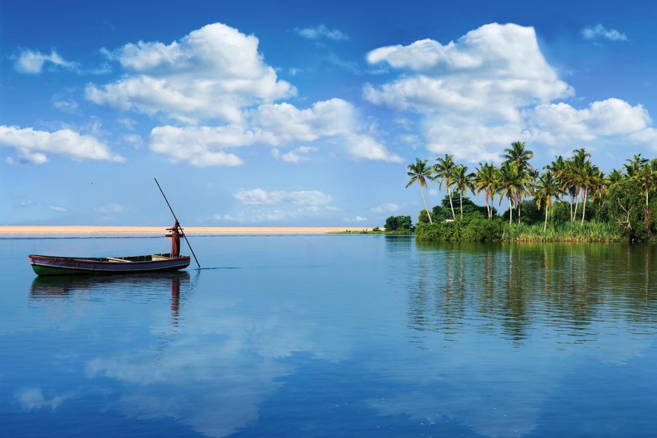 Estuary Sarovar Premiere Poovar Island Eksteriør bilde