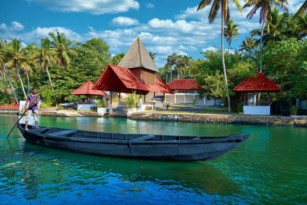 Estuary Sarovar Premiere Poovar Island Eksteriør bilde